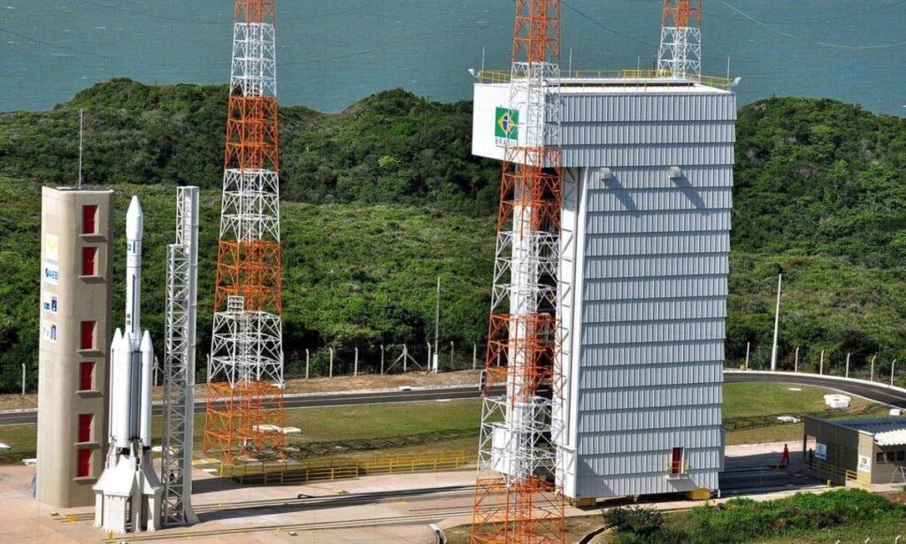 INFOCHPDPICT000034515974-1024x615 Brasil Anuncia Entrada na Corrida Espacial, Mas Esbarra em Falta de Gestão e Prioridades Econômicas